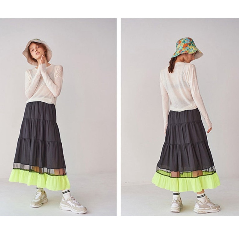 Black Neon Yellow hint skirt